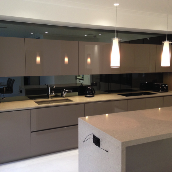 Revitalise Your Kitchen with Glass Splashbacks, photo: 4