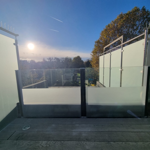 Glass privacy screens, photo: 51