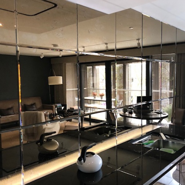 Mirrors, photo: 17